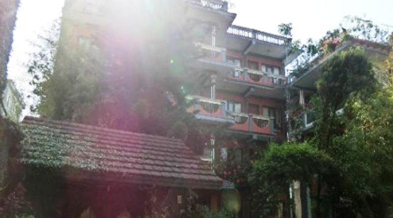 Green Hotel Катманду Екстериор снимка